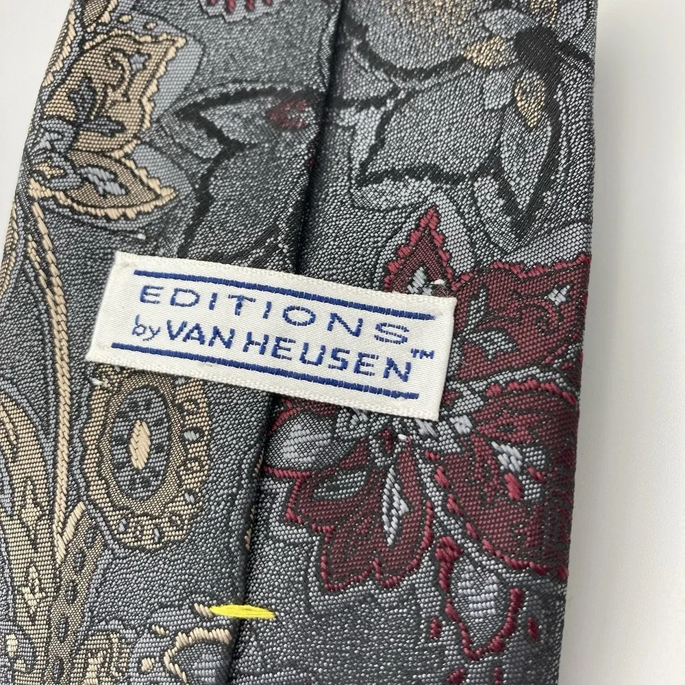 Editions by Van Heusen Men's Necktie Tie‎ Gray Red Floral Classic Length